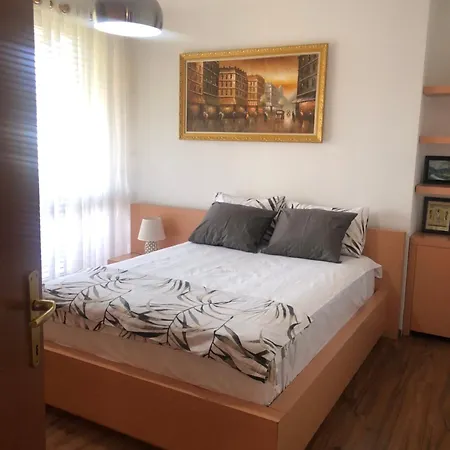 Grand Lth شقة تيرانا