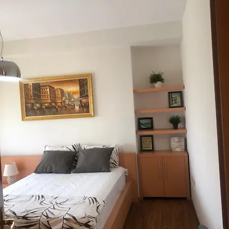 Grand Lth Tirana