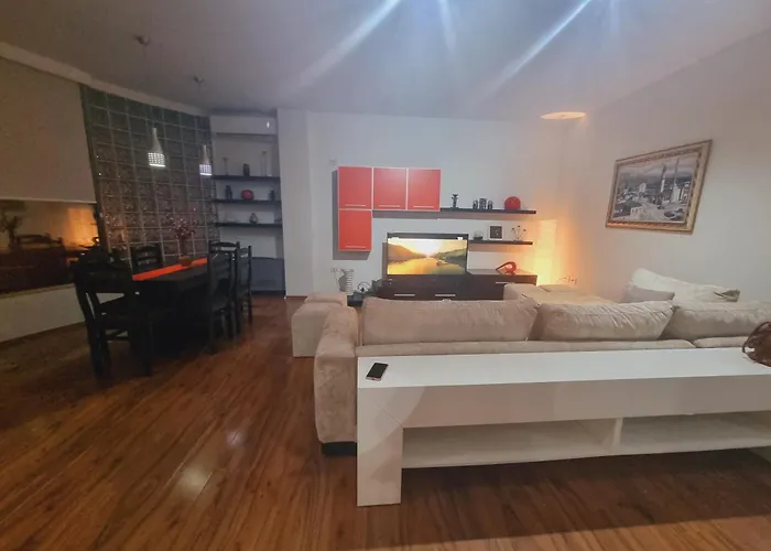 Grand Lth * 地拉那